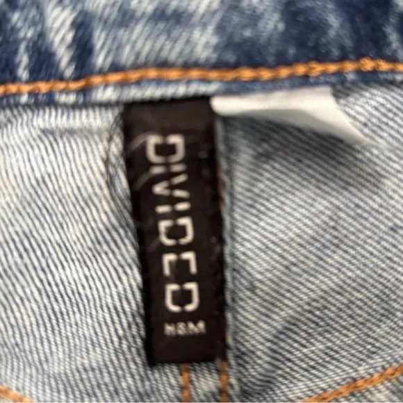 NEW H&M Divided 90s Straight Jeans Women’s Size 4 High Waist Acid Wash Denim - Picture 4 of 11